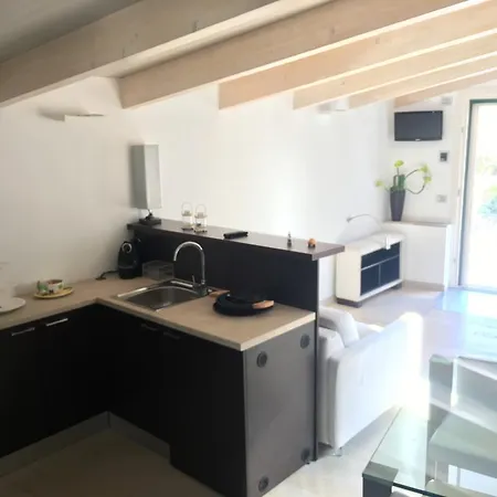 Terrazza Casa Mia 公寓 *